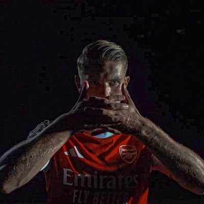 ARSENAL FC ~⚡❤️ | Put The Mask Back On |
.... Backup for @afcmuktar