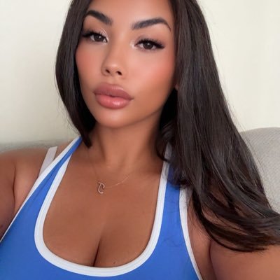 talkwithtiny's profile picture. | BScN 🩺 | ♐︎ | 11:11