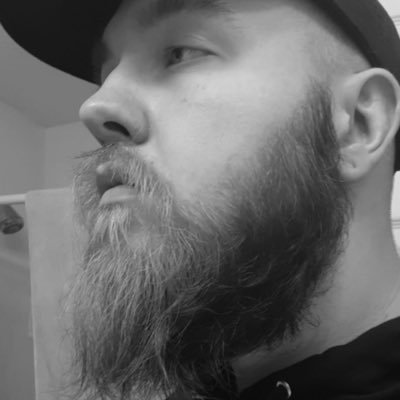 Moto addict - Professional dumbass - Scared of women - i game