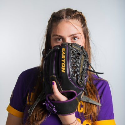 KatieGr09310800's profile picture. @WIUsoftball 💛💜