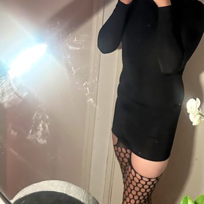 London based sissy.. dm for content and meets Snap: wldnsis