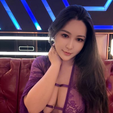 CherryWtt27's profile picture. 原创推主 强壮巨臀bbw健身爱好者 1i 4i 反差女S （接线下）微信 🚪520 ，电报（福利）➕v🚪1314 除口令（留姓➕V）之外其余消息不回