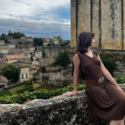 LauraCeruelo's profile picture. romantizando mi vida 🦂