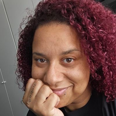 Ma__Ta__Ma's profile picture. Kulinarisches & Sonnenuntergänge |
Schokocookie mit Highland Wurzeln 
🇯🇲🏴󠁧󠁢󠁳󠁣󠁴󠁿| i ❤️ 👩🏽‍🍳📚🤓🏊🏽‍♀️🏎🏁|
Köchin und Spedifrau