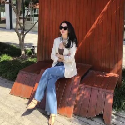 I am 35 years old this year, female. I am gentle and cheerful, serious and responsible, and have a sense of responsibility and humor.