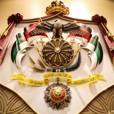 وطني هو الذي به الفؤادُ يُقبَلُ،
وبحبه يرتقي العبد ويُسمى. 🇯🇴 الأردن أولاً 🇯🇴⚖️