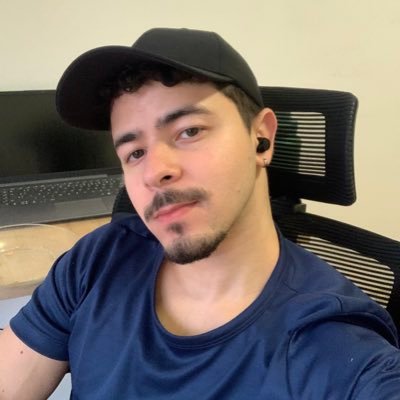 guiataidee's profile picture. when I choose my color, it will be razzle dazzle rose