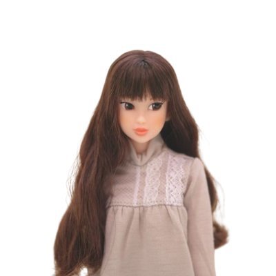 sylvyleana's profile picture. 