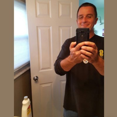 John_King1102's profile picture. you’re the best version of who you are 💯