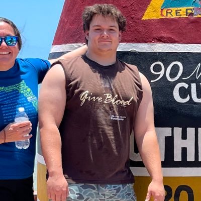 KadeMaxey25's profile picture. DL/DT 6’1 285lbs/ bench 380/squat 585 multi positional athlete with full eligibility class of 2025 recruit open to all coaches conversations and opportunities