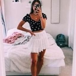 Yreafi74944's profile picture. 