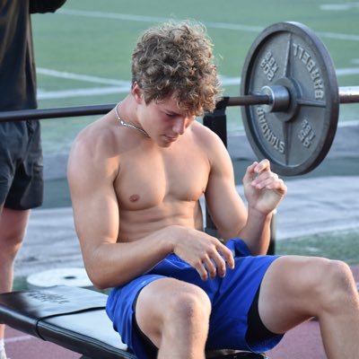 ‘27 Slot WR @ Rancho Bernardo (HC: Eric Weddle) | 4.125 GPA | 27 ACT | 5’8 150 | 40: 4.57 | Vert: 36 | 5-10-5: 4.20 | B: 220 | S: 390 | C: 255 | DL: 405