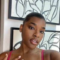 IamaDiva (@zoelaalalaa) 's Twitter Profile