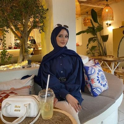 dmlasyr_'s profile picture. 