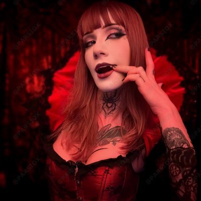 ♡Disabled weeb, cosplayer & overall just a menace: @ParsSucks as Backup.♡