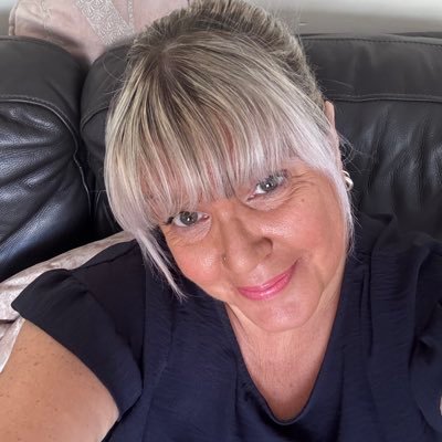 I'm just me 🤗 which is Mum/Nana to Kruze & Macie.Lucky to have the best job which is a Communication Specialist for children of all ages & Makaton Tutor 🫶🏻
