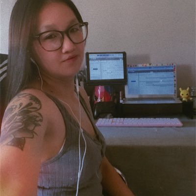 samdigitales's profile picture. 🇨🇳🇪🇸🇦🇩🇩🇪🇦🇷🇮🇹🇵🇱🇺🇸🇫🇷 Capri 1996, autodidacta 2011, emprendedora 2013, madre 2016, maker 2018 👩🏻 Diario de una creativa en Barcelona 🎀