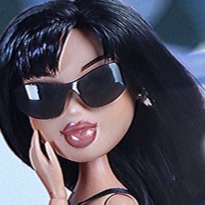 miiandersonn's profile picture. she/her