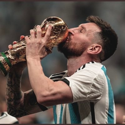 hxrshithh's profile picture. 