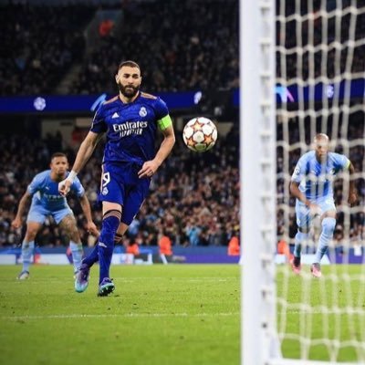 jota_be_'s profile picture. La democracia es obsoleta 👊🏼