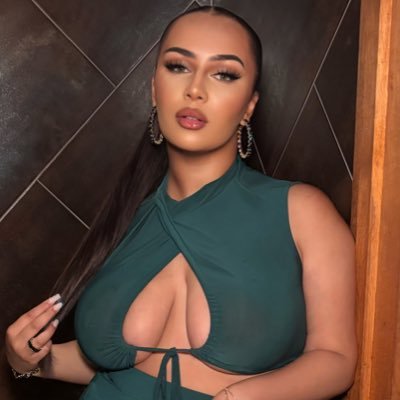 findom princess👑🎀✨. if your wallet’s empty, come back on payday💷. https://t.co/TkVdjc1DaH
