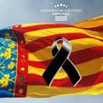 Si no te gusta mi bandera, te acompaño a la frontera.
Mundus vult decipi, ergo decipiatur.
White lives matter, TOO.
La Ley mas justa: Ley del Talión.