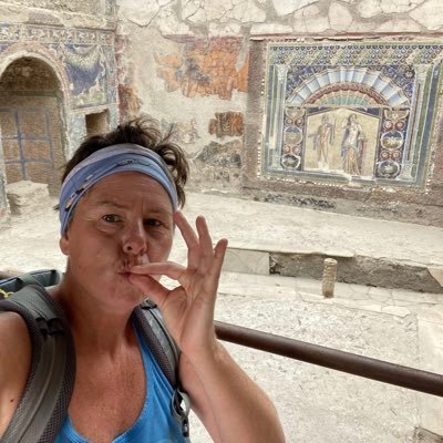(Sports)Physiotherapist @VUBrussel in 🇨🇭. Humanist . No health on a sick planet. You'll find me where the wild things are. Also on https://t.co/WfeZrq443P