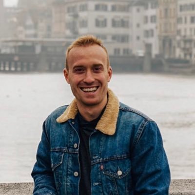Recruiter at Sourcegraph | Learning to vibe code with Amp | Expect chaos