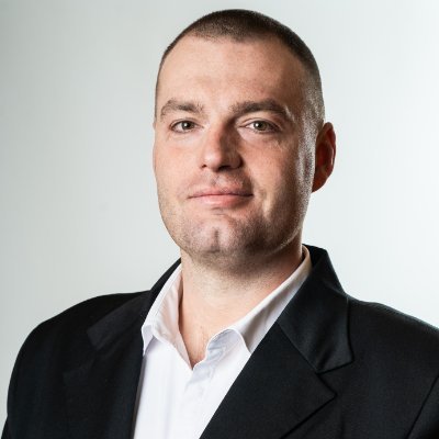 Jaunais politiķis
Jurists, Mg.iur
Jelgavnieks
Žorika saimnieks
Virsnieks Ieslodzījuma vietu pārvaldē
Pragmatiski un veselīgi domājošs