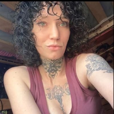 Findom Raceplay Footworship Toiletplay Chastity training. $50 initial PayPal @Jessicaj1127434 cash app- $GoddessJessica2. Foot size 5.5. worn socks worn panties