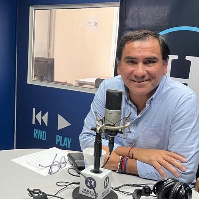 Regio, conductor, docente, melómano. Televisa Monterrey, 4.1, 152 de SKY, 4 de Cable, UANL FOD-FCC, #ElHeraldoRadio 99.7FM https://t.co/IMMt3njOdp