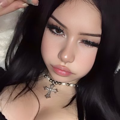 18 ans et un peu fofolle 🙈 | On discute là bas ? 👇🏻