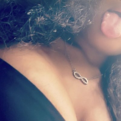 new seller here, selling calls sessions customs joi cei sph feet tapes duo content and more dm for menu and snap💕