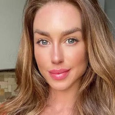 Sharonchar59's profile picture. I don’t know maybe you feel like making yourself happy in any situation and then you have to look forward to someone else to have fun with it 😘😘