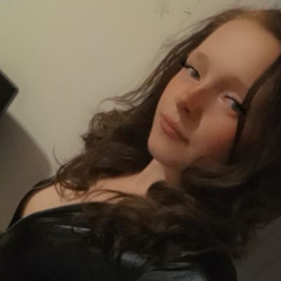 tribute of £30 before you approach losers 😏🔥 . https://t.co/nUDVzAesG5