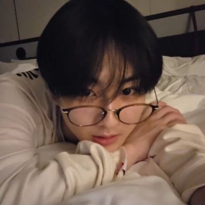 min๐ Profile
