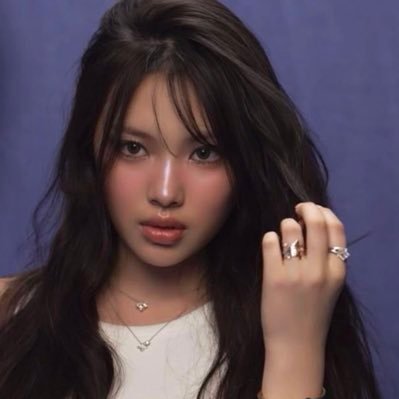 hyeiiinz's profile picture. always 💙🩷💛💚💜