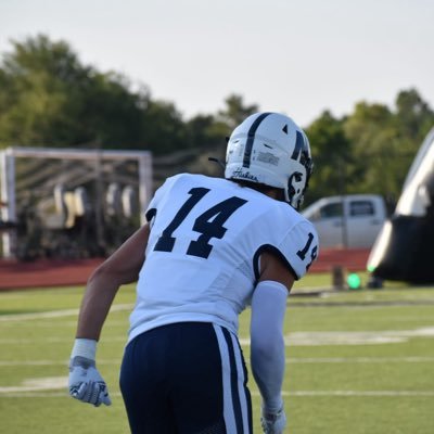 C/o 2026 TE/WR 6’3 200 Edmond North https://t.co/0WZ72NPBjA 📞-405-657-9796
