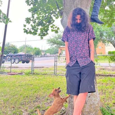 Yo it’s Isacc like to skate ride around chill wit friends and play music occasionally. 31 total homosex,say hi don’t be shy!! 🤙🏼