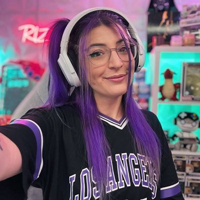 Just a geeky mum that plays games | Streamer - YouTuber - Content/UGC Creator Razer & GFuel |📍Melbourne, AUS | 📧 Email for Collabs rizzlexo@outlook.com.au