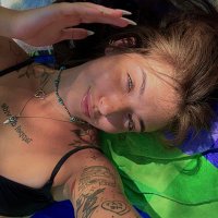 g (@gillianrian) 's Twitter Profile
