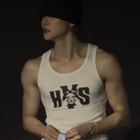🦇 (@user73183282) 's Twitter Profile