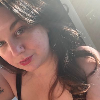 lovely_lessi's profile picture. Supplier of smut & salacious sounds