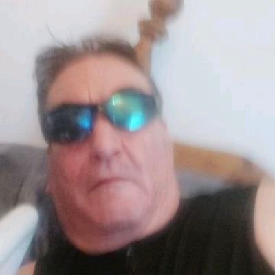 Dom daddy. into fit sub sluts luv to suck rim massage fuck breed & gift. Into fantasy roleplays v. open minded. please note BB only & I do shit hot verbal