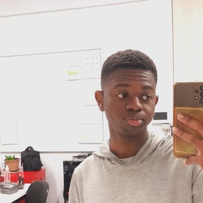 ✨️Oii, sou autor e estudante • Aqui eu surto e compartilho do meu cotidiano.