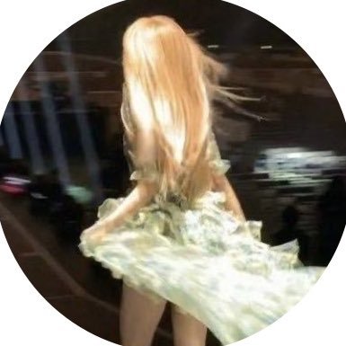 pipidoggo's profile picture. 🖤💚20↑