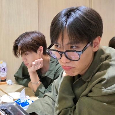 oxz1100's profile picture. ⋆｡𖦹 #junniorrs #markjrtn #JuniorMark  *:･☾ 💛💙