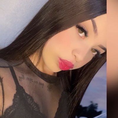 silveiiraaline's profile picture. Ayla 🩷👑