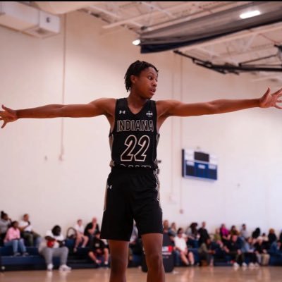Oswego east high school | co/2027 | SF | 6,5 6,10 wingspan number (708-616-2564 ) email dshaunbolden6@gmail.com