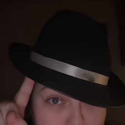 jhewjelly70856's profile picture. 